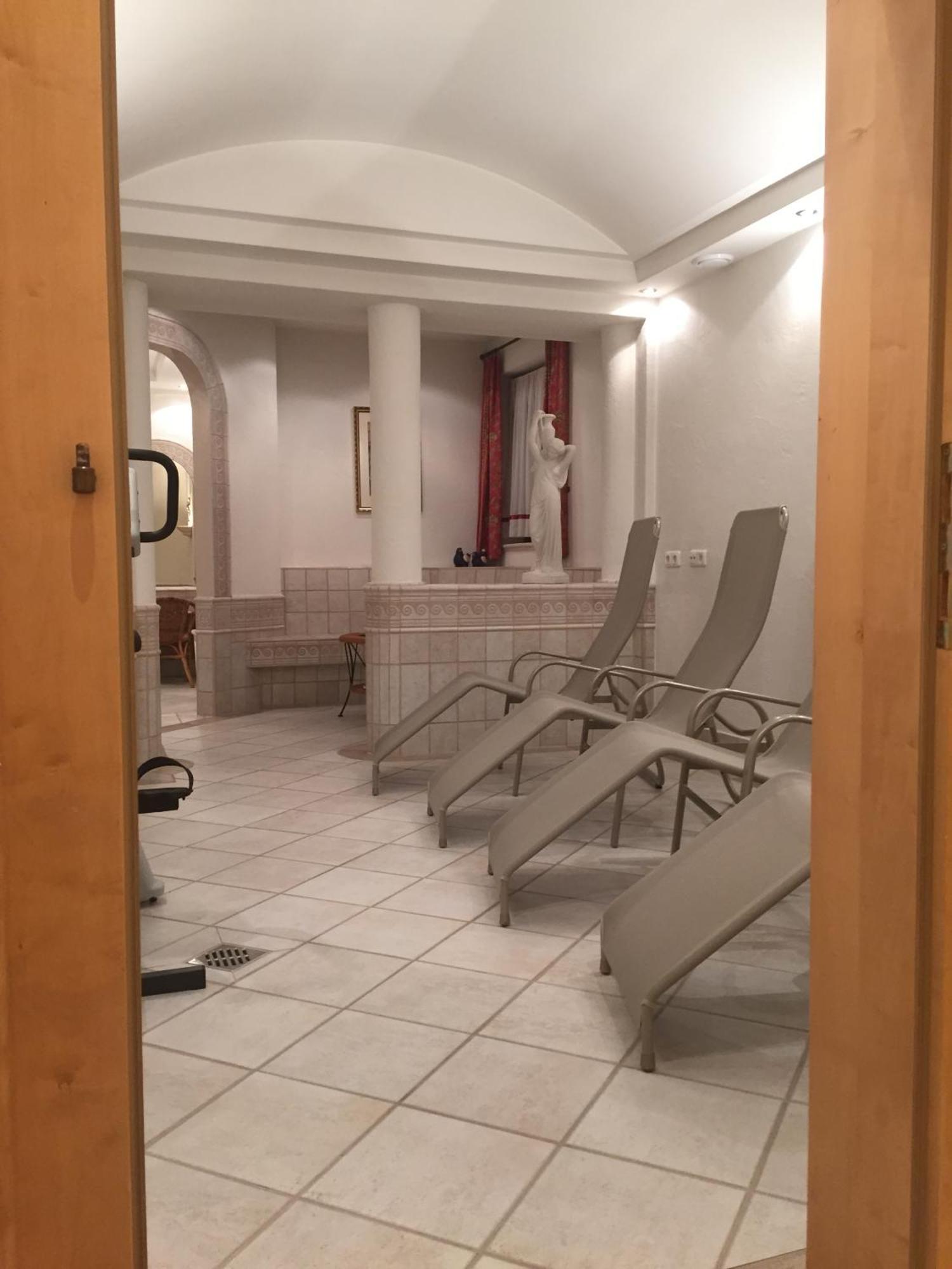 Hotel Angelika Sankt Anton am Arlberg Esterno foto